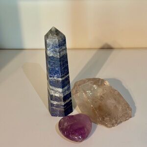 Enlightenment & Intuition Natural Crystal Bundle - Lapis, Clear Quartz, Fluorite